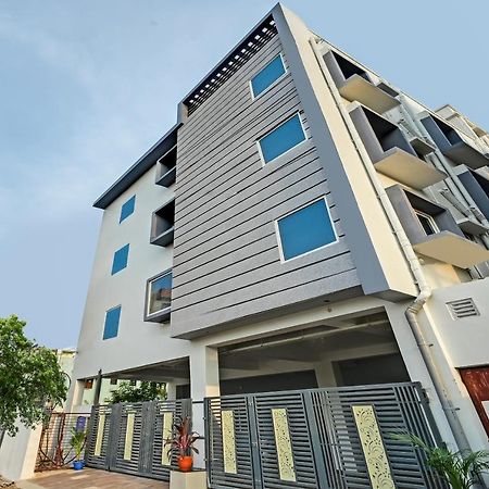 Hotel Sj Pride Bhubaneswar Exteriör bild