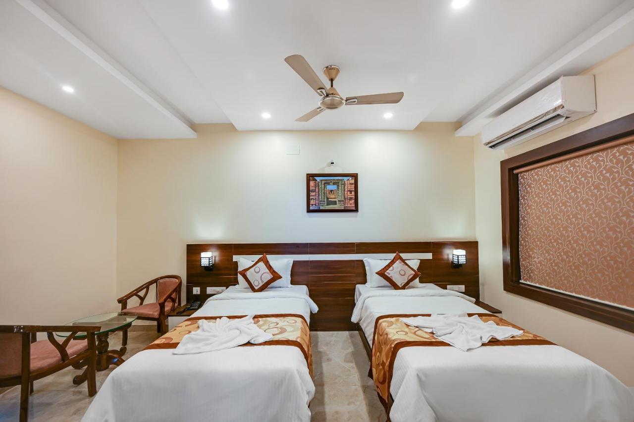 Hotel Sj Pride Bhubaneswar Exteriör bild
