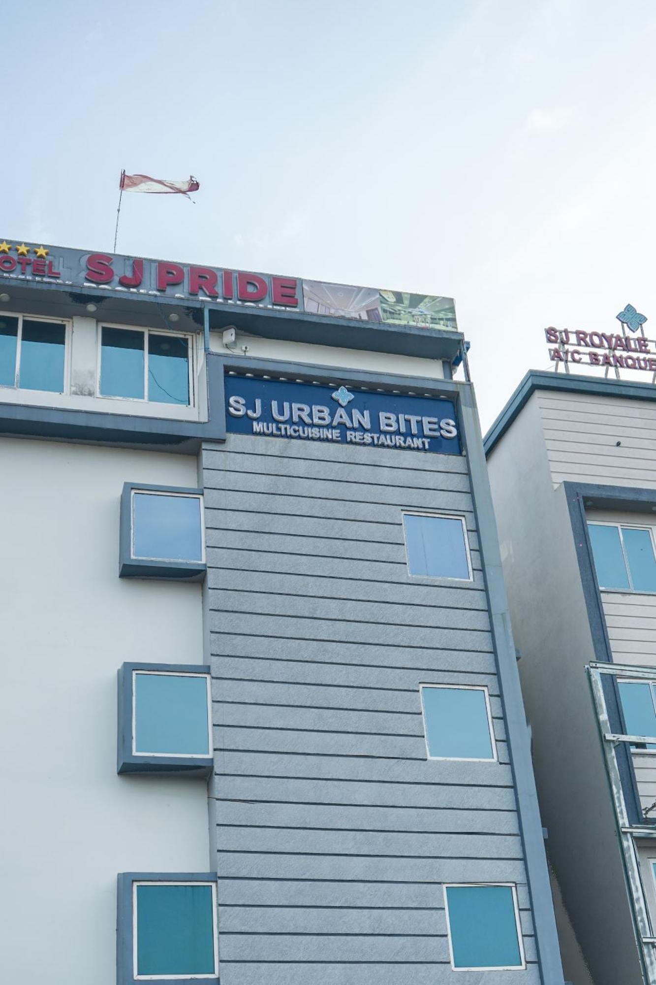 Hotel Sj Pride Bhubaneswar Exteriör bild