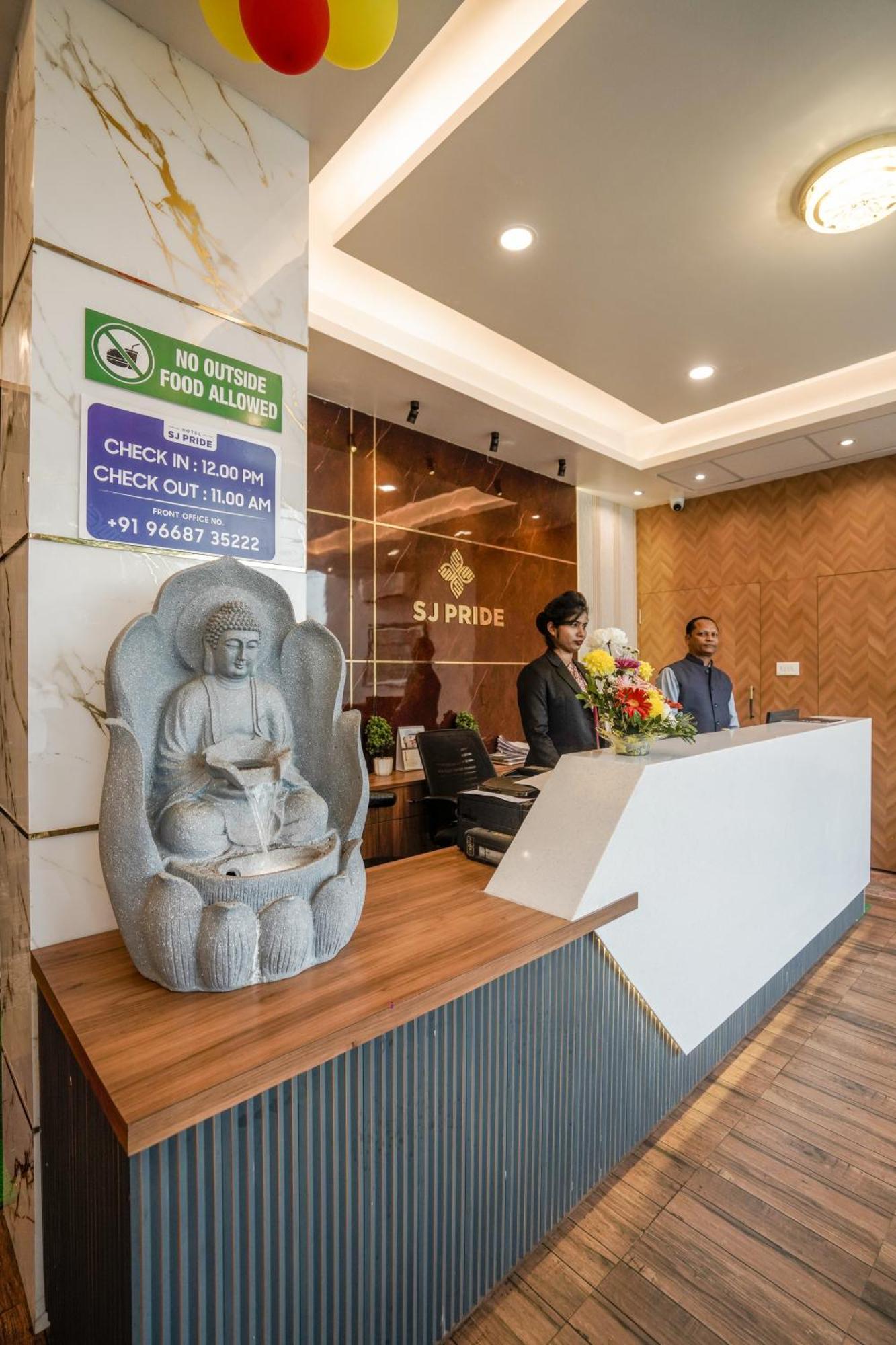 Hotel Sj Pride Bhubaneswar Exteriör bild