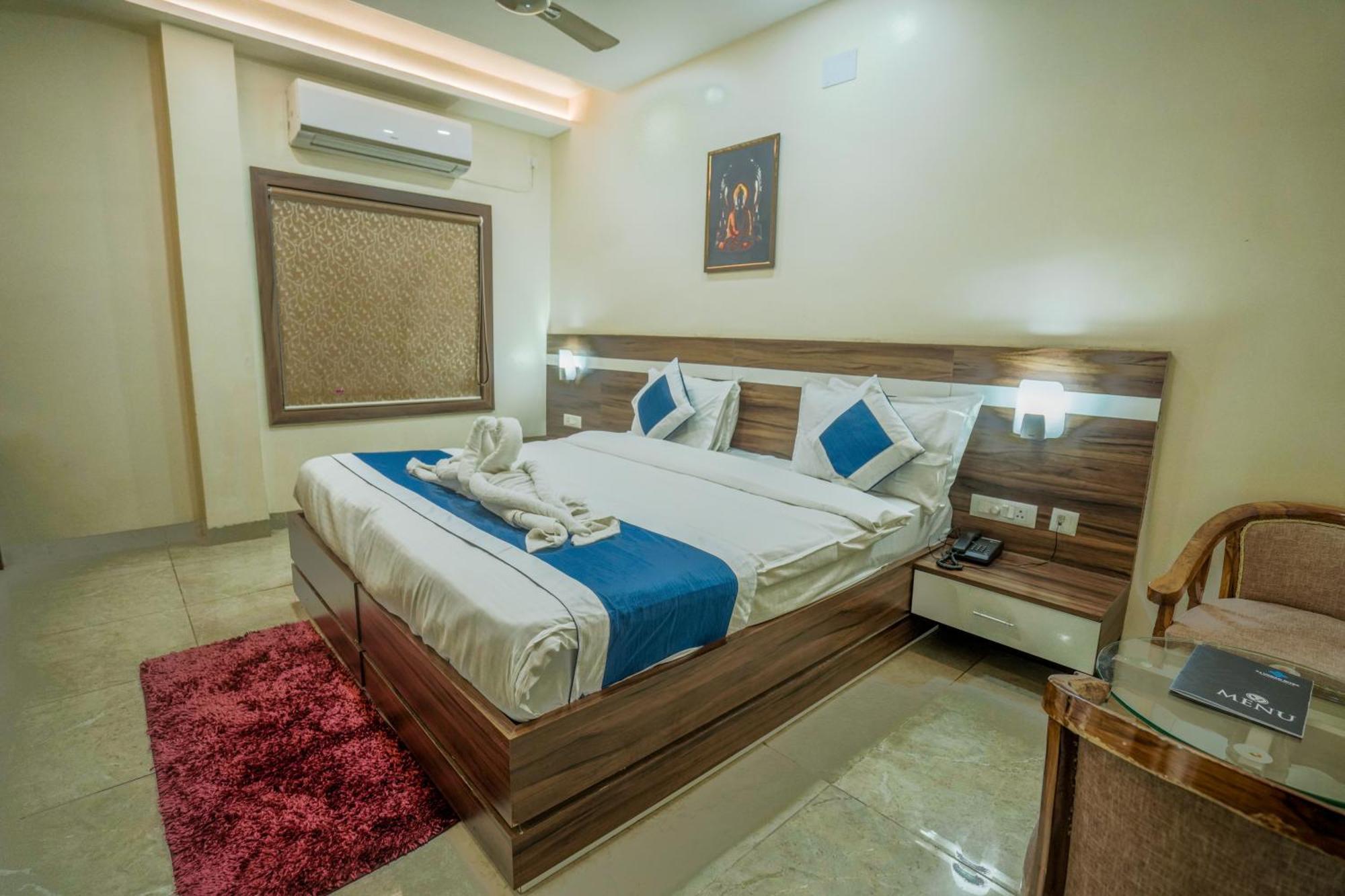 Hotel Sj Pride Bhubaneswar Exteriör bild
